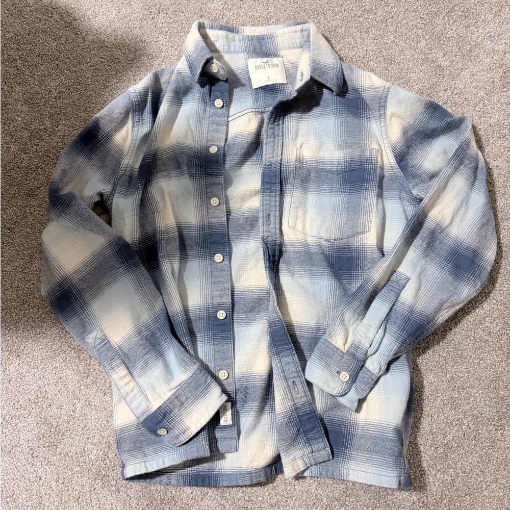 Hollister Blue and White Plaid Men's Shirt